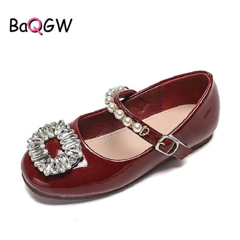 2022 Spring Girl's Rhinestone Leather Shoe Princess Pearl Shoe Children Single Buckle Strap Glossy Shallow Student Performance
2022 Spring Girl's Rhinestone Leather Shoe Princess Pearl Shoe Children Single Buckle Strap Glossy Shallow Student Performance