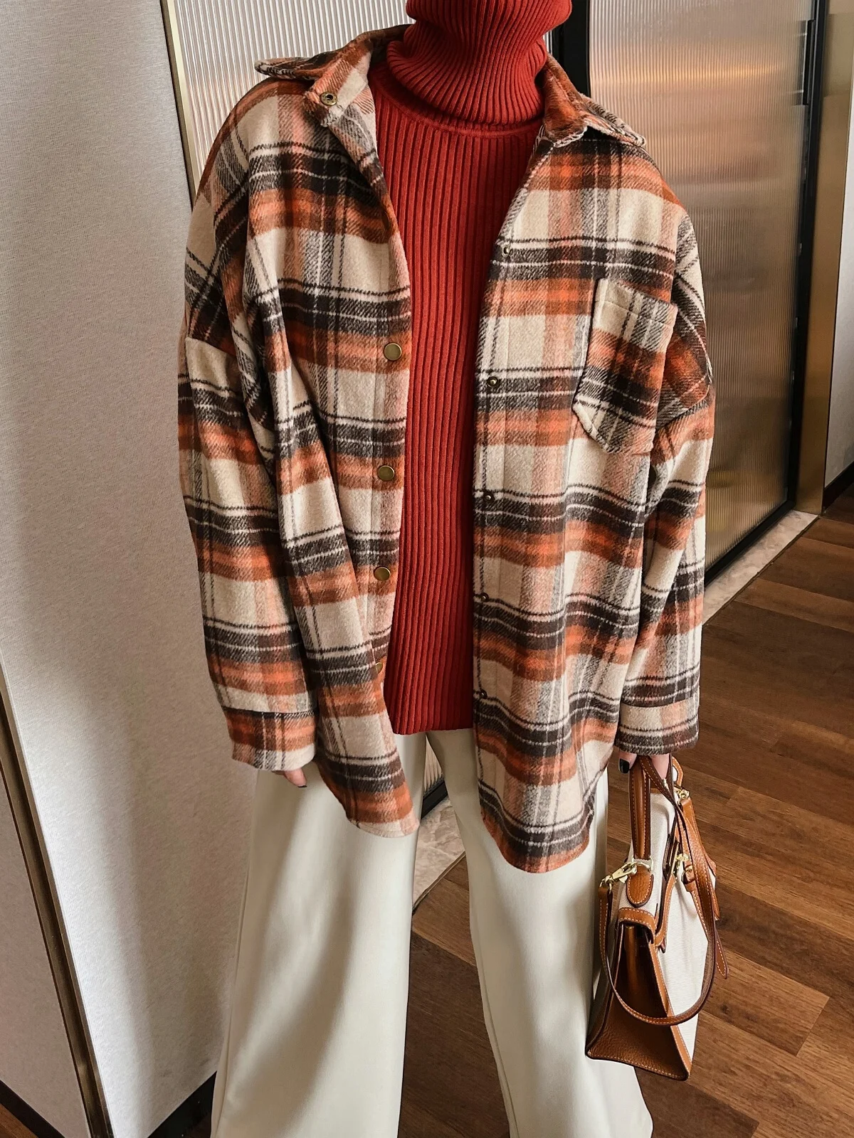 Women's Plaid Woolen irt Loose Casual Thiened Autumn Winter New Sle Korean Version Coat Jaet Straight Tube Collar
Women's Plaid Woolen irt Loose Casual Thiened Autumn Winter New Sle Korean Version Coat Jaet Straight Tube Collar