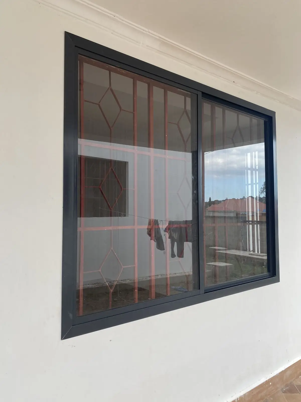 Hurricane-resistant Sliding Window with Soundproof Double-layer Glass Aluminum Frame for Horizontal Opening Windows for Houses
Hurricane-resistant Sliding Window with Soundproof Double-layer Glass Aluminum Frame for Horizontal Opening Windows for Houses