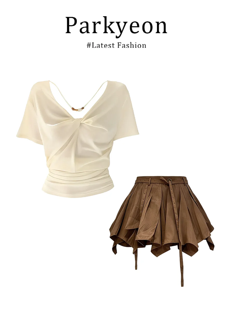 Parkyeon Summer New Style Women's T-shirt V-neck Knot Short Sleeve Casual Fashion Half-length Skirt Set Breathable Quick-dry
Parkyeon Summer New Style Women's T-shirt V-neck Knot Short Sleeve Casual Fashion Half-length Skirt Set Breathable Quick-dry