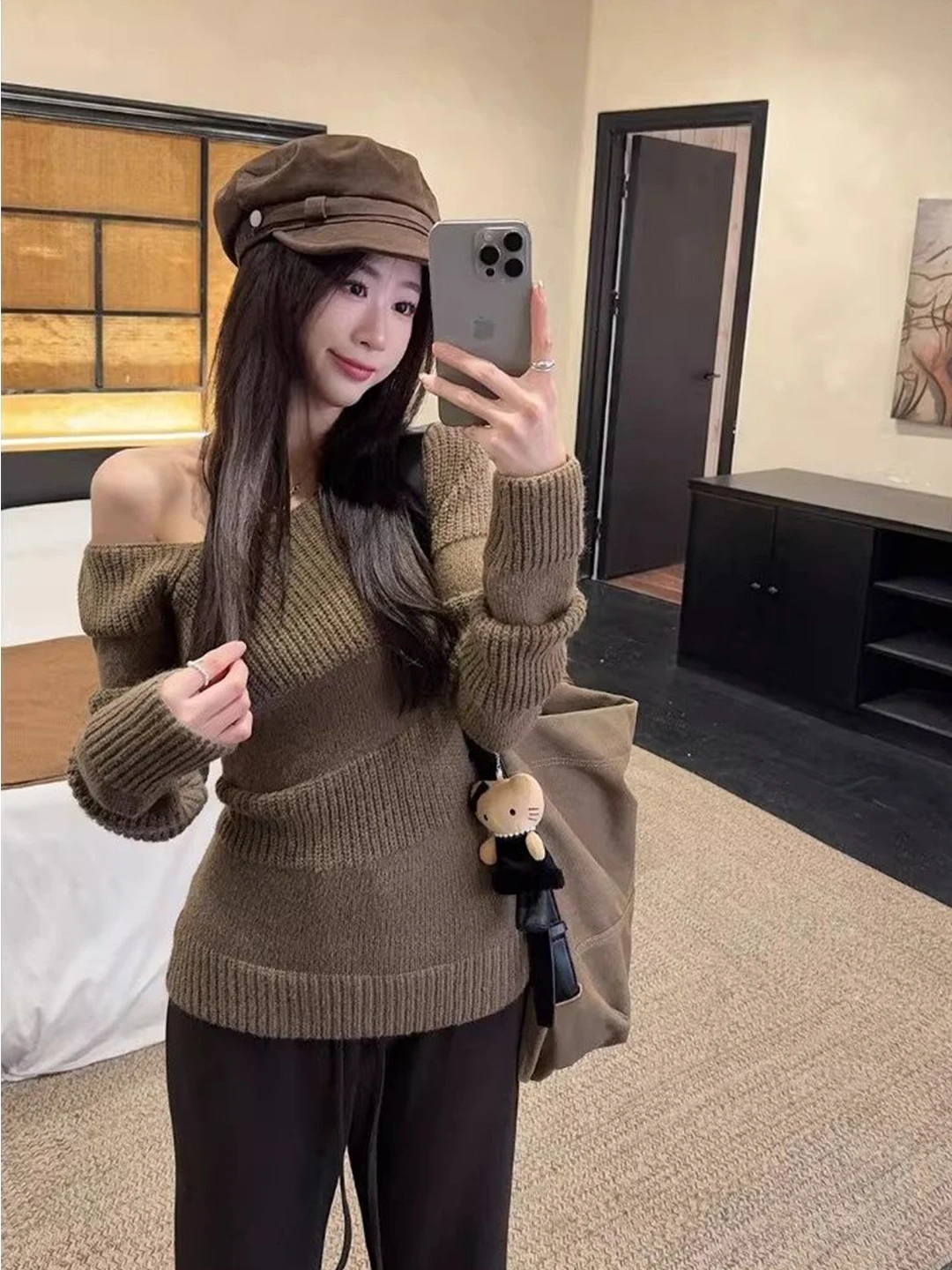 Ladies Loose Long Sleeve Sweater Shoulder Splice Design Autumn Winter New Style Comfortable Knitted Top plus Size Fashion
Ladies Loose Long Sleeve Sweater Shoulder Splice Design Autumn Winter New Style Comfortable Knitted Top plus Size Fashion