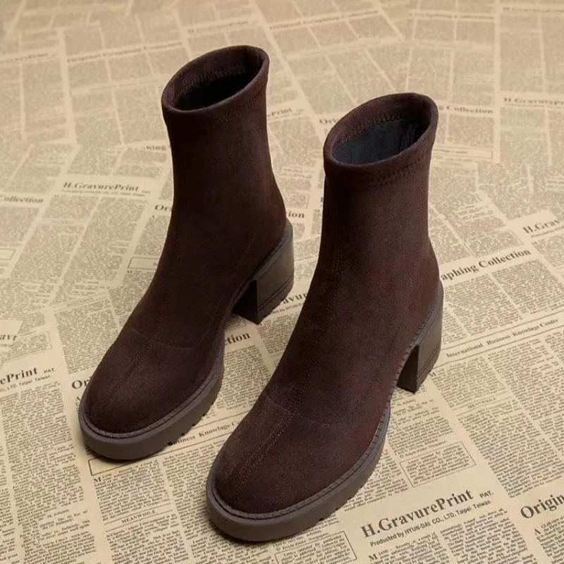 High Heels Women Ankle Boots Fashion Suede Chunky 2025 Winter Shoes Designer Elegant Dress Pumps New Brand Zapatillas De Mujer 
High Heels Women Ankle Boots Fashion Suede Chunky 2025 Winter Shoes Designer Elegant Dress Pumps New Brand Zapatillas De Mujer