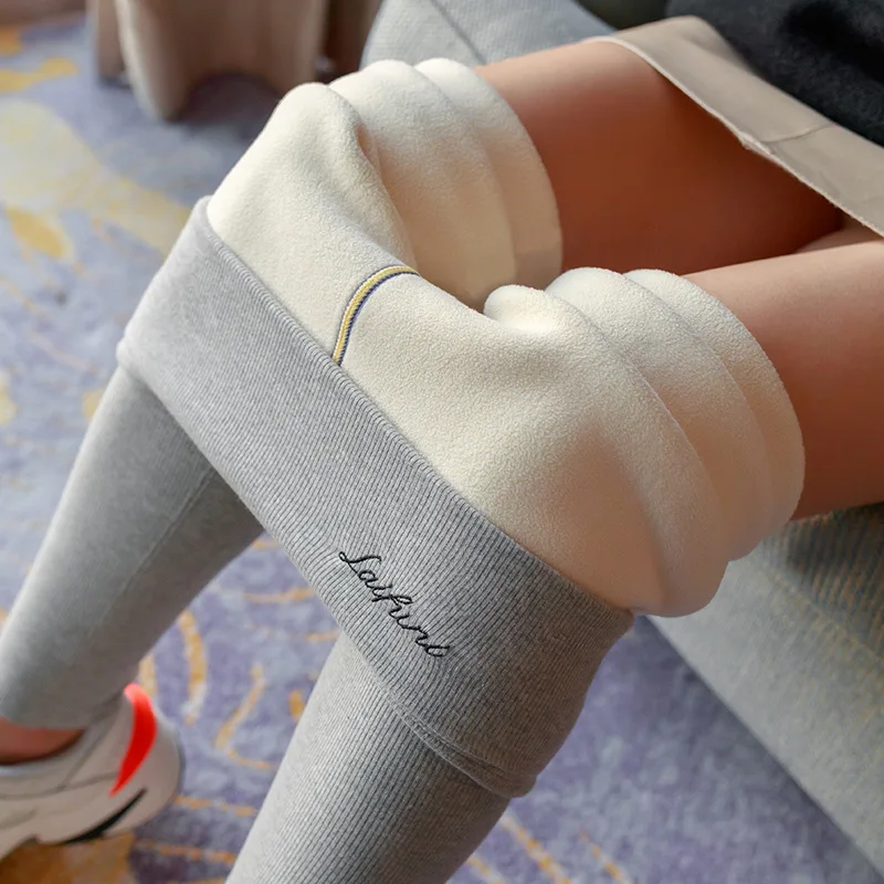 Lamb Velvet Lined High Waist Thickened Cotton Pants Women's Base Layer Pants Spring Autumn Winter Warm Color Trousers
Lamb Velvet Lined High Waist Thickened Cotton Pants Women's Base Layer Pants Spring Autumn Winter Warm Color Trousers