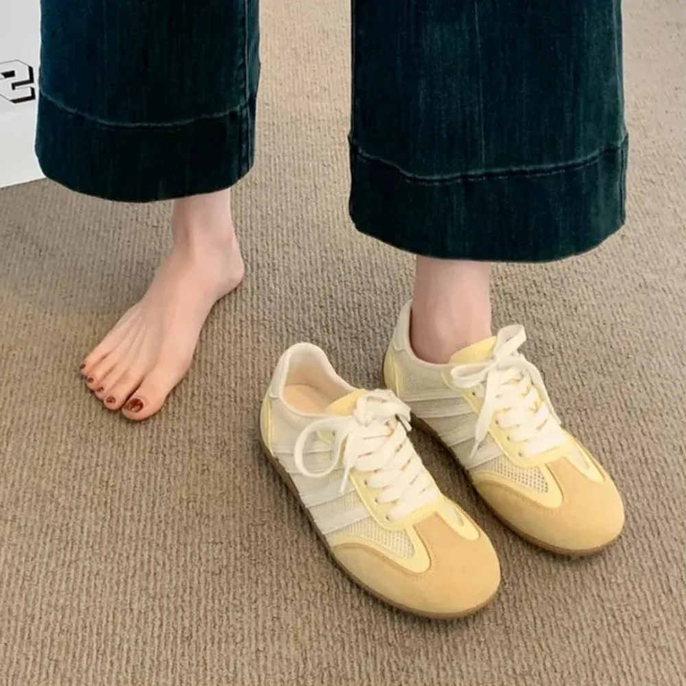 2026 new Dexin shoes versatile flat casual sports shoes breathable color blocked white shoes
2026 new Dexin shoes versatile flat casual sports shoes breathable color blocked white shoes