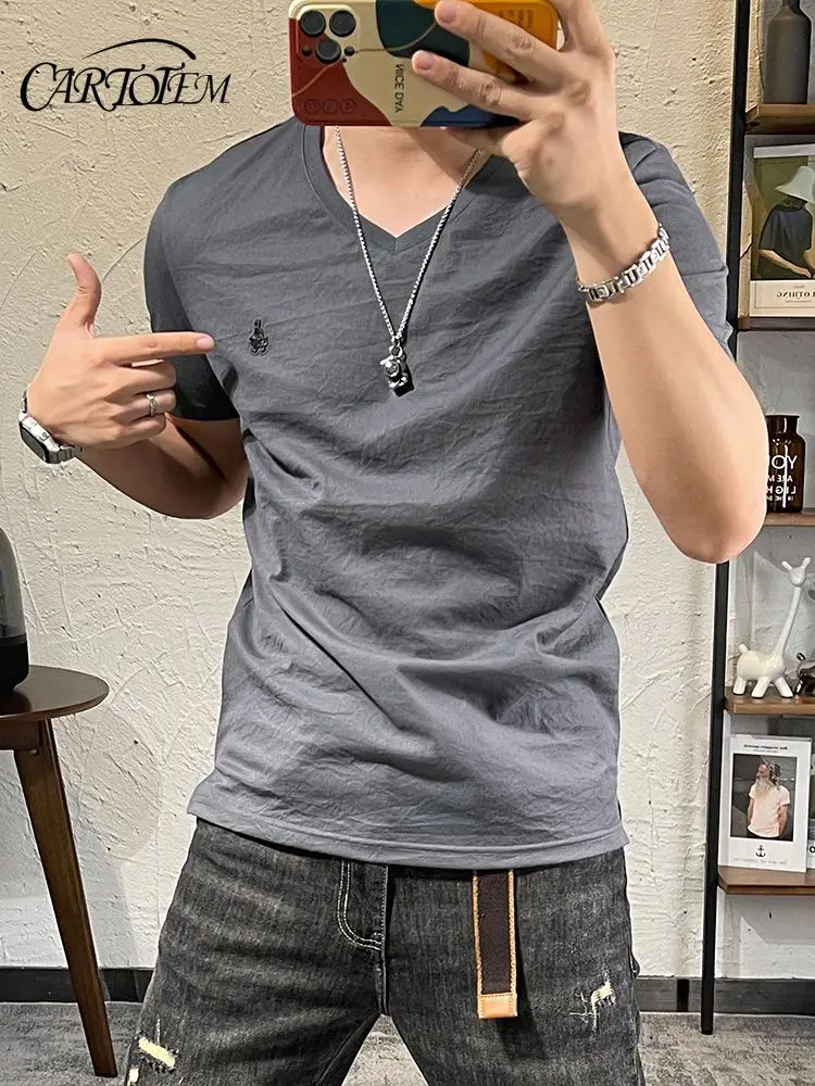 Футболка из ледяного шелка с короткими рукавами и v-образным вырезом, летняя новая модель, трехмерный характер, хлопок и лен, повседневный легкий и тонкий топ
Футболка из ледяного шелка с короткими рукавами и v-образным вырезом, летняя новая модель, трехмерный характер, хлопок и лен, повседневный легкий и тонкий топ