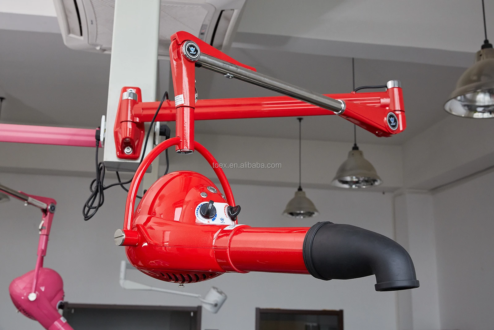 Удобная настенная сушилка для груминга животных — роскошный и экономичный центр для ухода за питомцами
Удобная настенная сушилка для груминга животных — роскошный и экономичный центр для ухода за питомцами