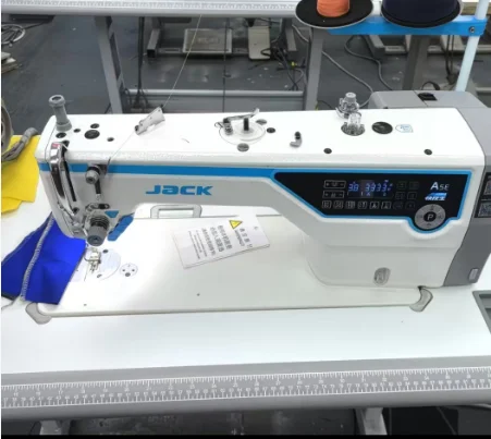 Hot Sales New Quality A5E High-Speed Lockstitch Sewing Machine 1 Year Warranty
Hot Sales New Quality A5E High-Speed Lockstitch Sewing Machine 1 Year Warranty