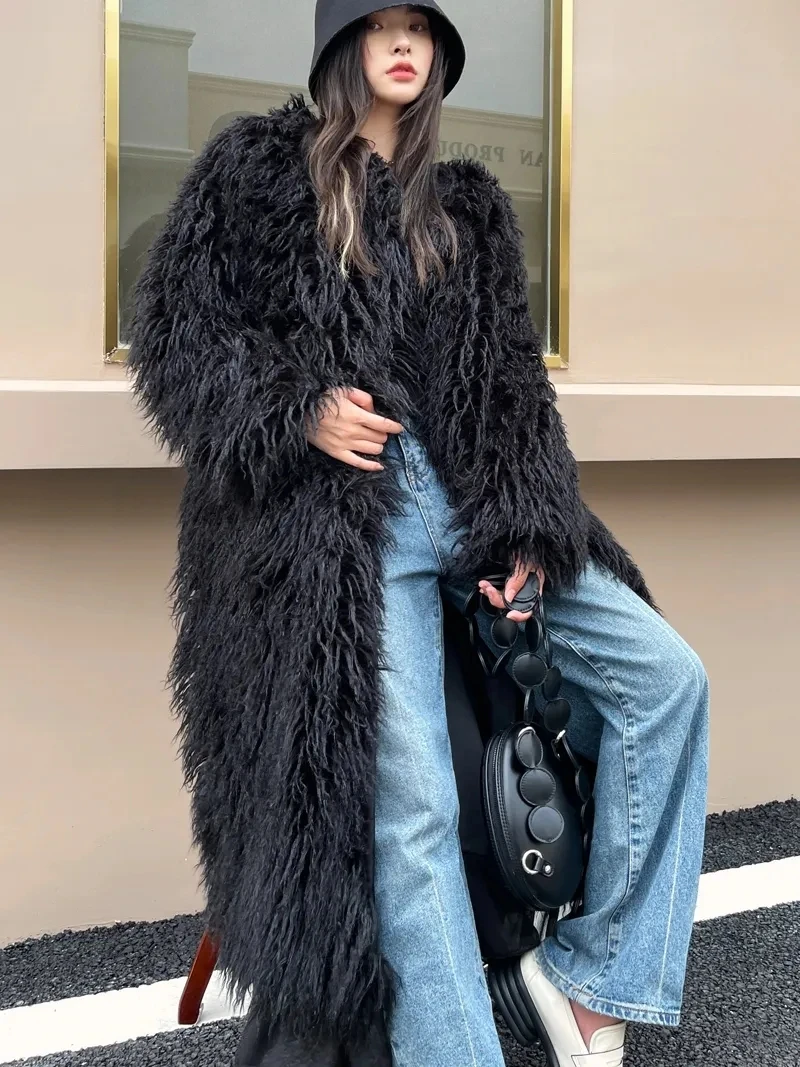 Winter Women Fur Trim Top Super Long Coat Female Faux Fox Furry Luxury Vintage Fur Jacket Teddy Lady Warm Thick Shaggy Outerwear
Winter Women Fur Trim Top Super Long Coat Female Faux Fox Furry Luxury Vintage Fur Jacket Teddy Lady Warm Thick Shaggy Outerwear