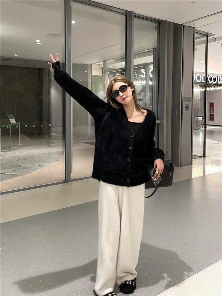 Ladies' Bla Lazy Sle Faux Mink V-Ne Knitted Sweater Casual Color Open Cardigan Coat Street Sle Loose Fit Long S...
Ladies' Bla Lazy Sle Faux Mink V-Ne Knitted Sweater Casual Color Open Cardigan Coat Street Sle Loose Fit Long S...