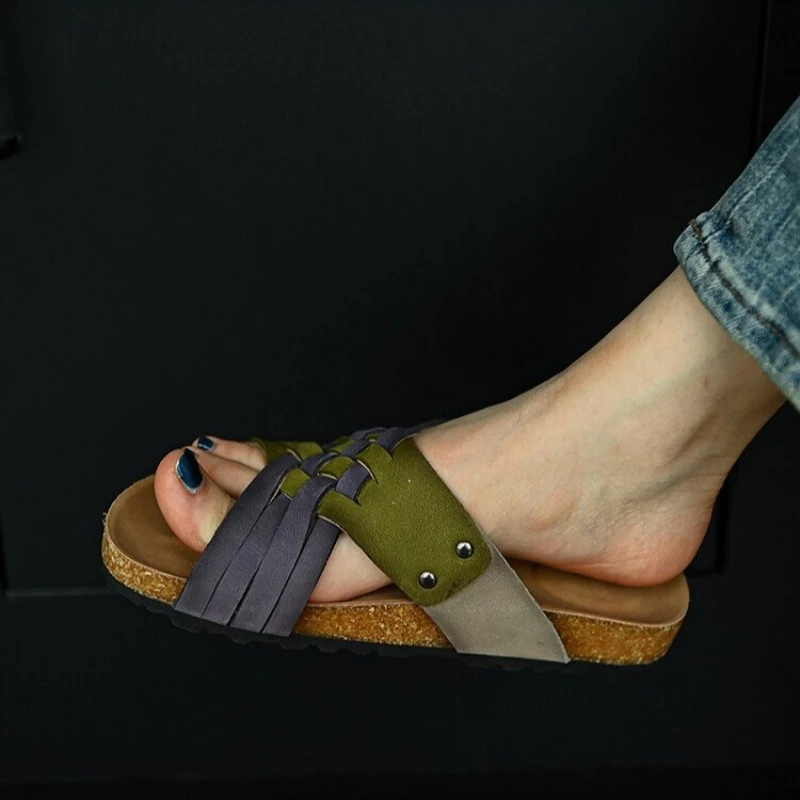 Women's Slippers 2026 New Summer Retro Stylish Casual Flat Beach Shoes Outdoor Sandals Slippers
Women's Slippers 2026 New Summer Retro Stylish Casual Flat Beach Shoes Outdoor Sandals Slippers