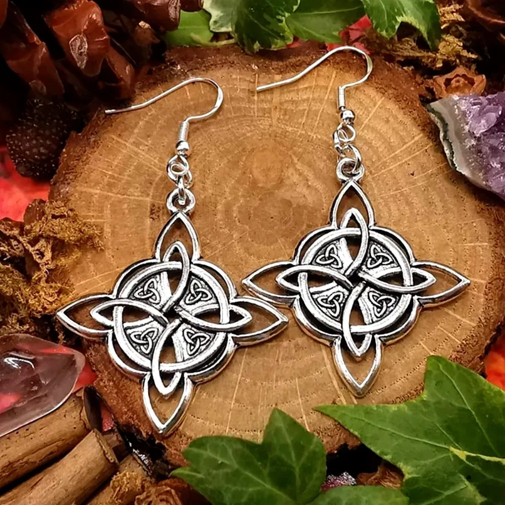 Vintage Witch Knot Earrings Jewelry Gifts Celtic Knot for Men Women Magic Knot Pagan Wicca Symbol Earring
Vintage Witch Knot Earrings Jewelry Gifts Celtic Knot for Men Women Magic Knot Pagan Wicca Symbol Earring