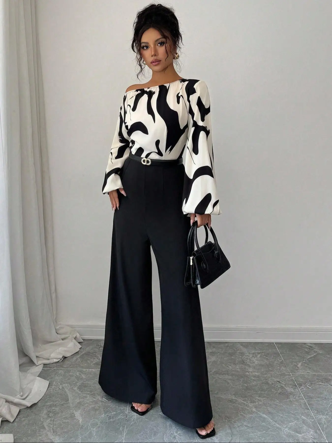 Elegant Women's Bodycon Jumpsuit, Sleeveless Backless Design, High Waist Ruched Detailing, Perfect for Parties & Events
Elegant Women's Bodycon Jumpsuit, Sleeveless Backless Design, High Waist Ruched Detailing, Perfect for Parties & Events