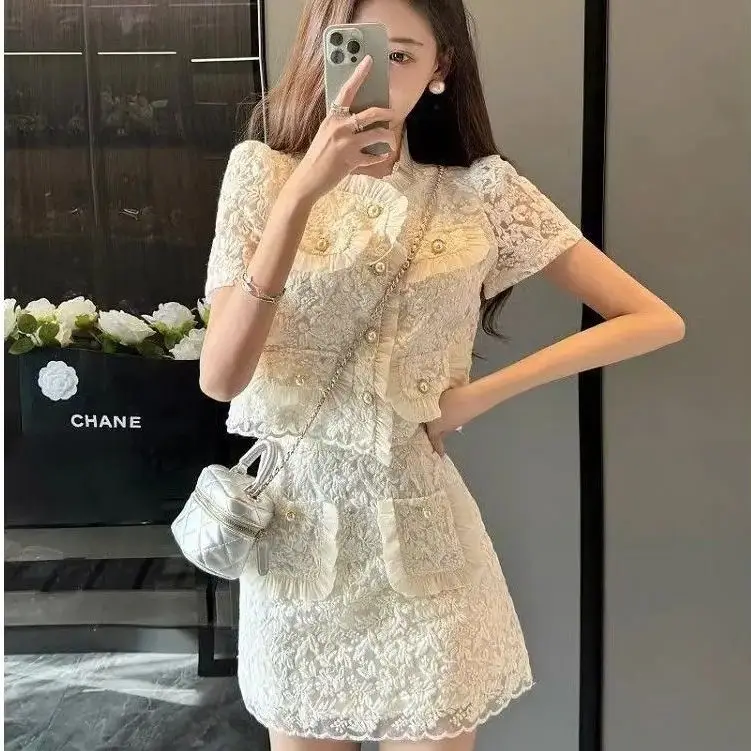 Two-Piece Set Sweet Style Slim Lace Short Sleeve Short Skirt Women 2025 Summer New Small Fragrance Style High-End Suit
Two-Piece Set Sweet Style Slim Lace Short Sleeve Short Skirt Women 2025 Summer New Small Fragrance Style High-End Suit