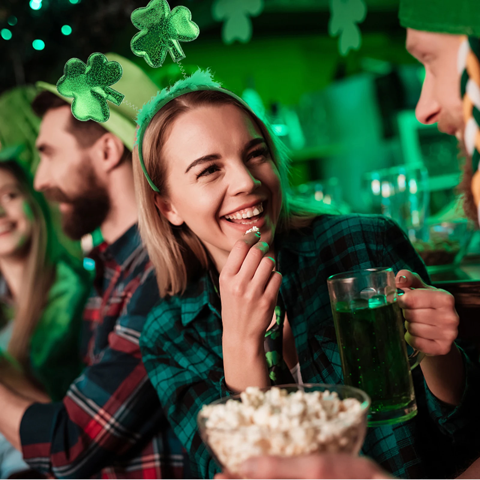 4 pcs Clover Headband Green Headdress Smooth Polyester St Patrick's Day Party Hairbands Photo Props Women Hair Hoop Festive
4 pcs Clover Headband Green Headdress Smooth Polyester St Patrick's Day Party Hairbands Photo Props Women Hair Hoop Festive