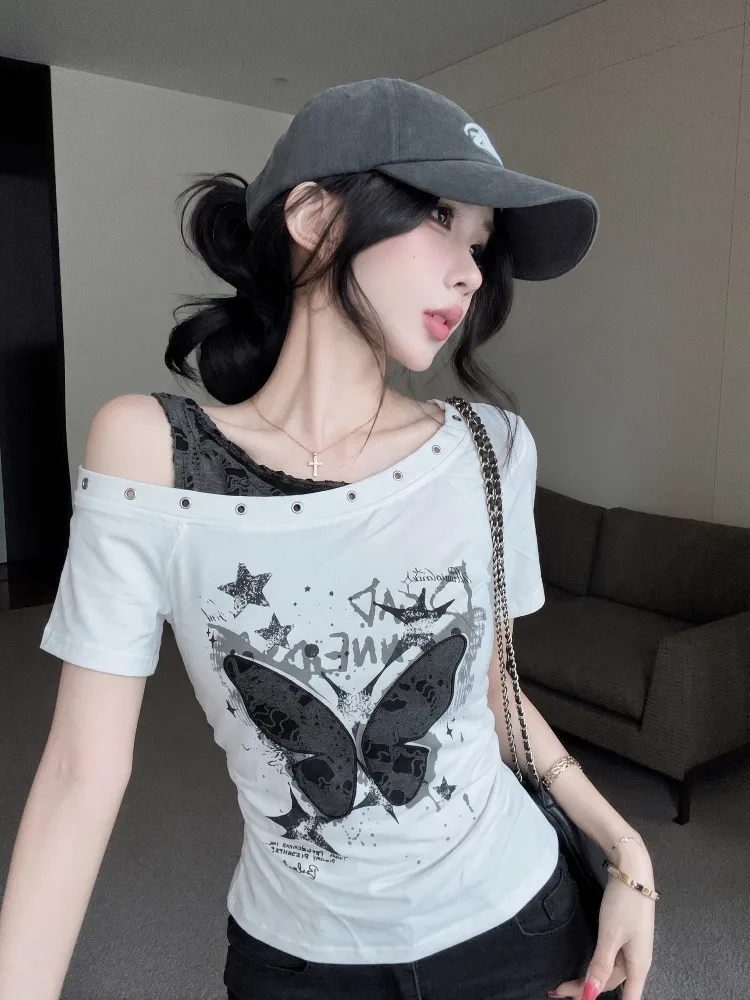 American Style Hot Girl Print Design Shoulder Bared Fake Two-Piece T-Shirt Slimming Summer New Korean Style Top
American Style Hot Girl Print Design Shoulder Bared Fake Two-Piece T-Shirt Slimming Summer New Korean Style Top