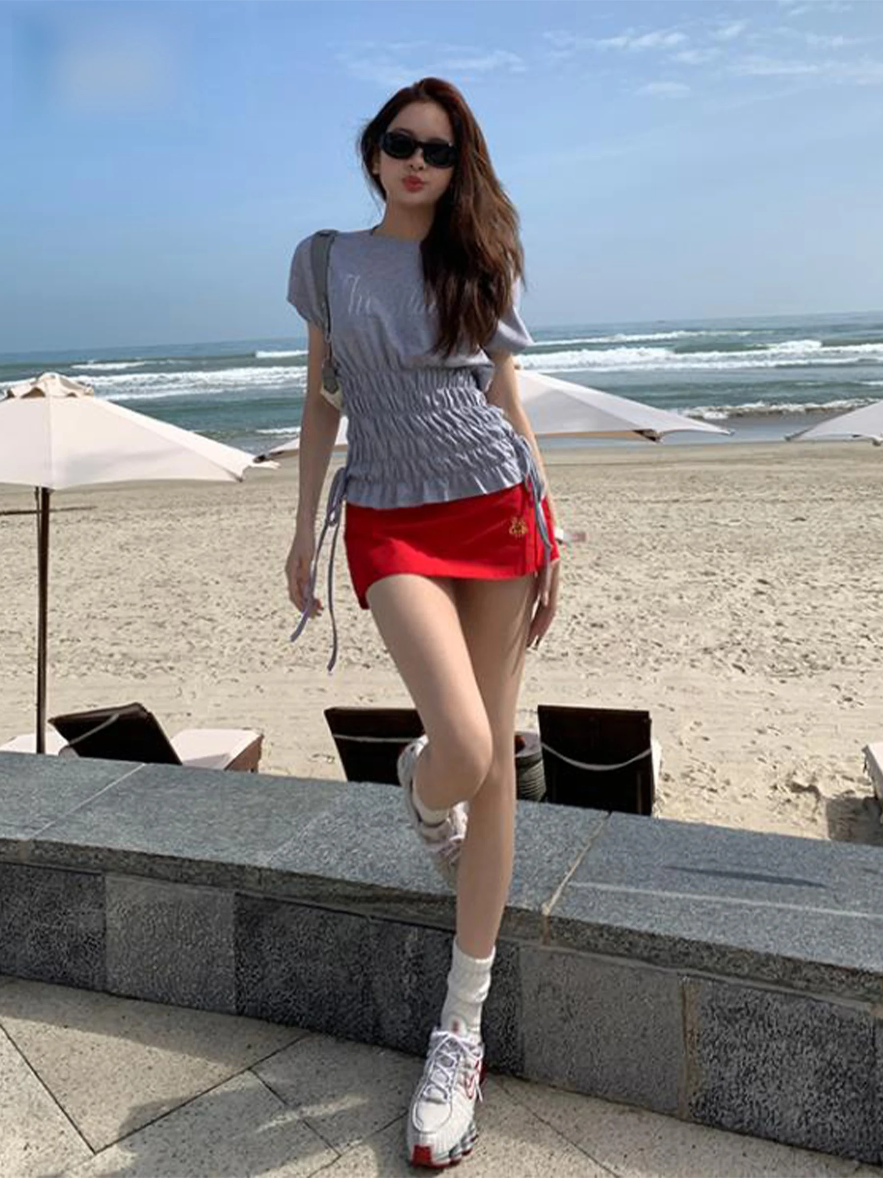 High Waist A-Line Skirt Women's Red Mambos Short Skirts Summer 2026 New Style Casual Skirts Anti-Light Sports Skirts
High Waist A-Line Skirt Women's Red Mambos Short Skirts Summer 2026 New Style Casual Skirts Anti-Light Sports Skirts