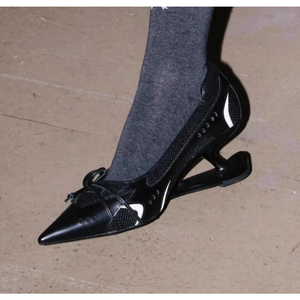 Special Heel Spliced Heels Pointed Toe Heels Women's Fashion Shallow Mouth Bow Non-Slip Mary Jane Single Shoes Large 42
Special Heel Spliced Heels Pointed Toe Heels Women's Fashion Shallow Mouth Bow Non-Slip Mary Jane Single Shoes Large 42