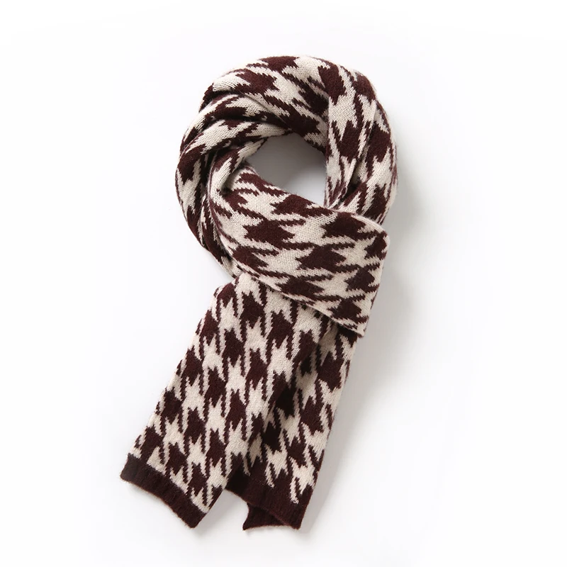 High Quality 100% Merino Wool Scarf, Women's Qianniao Grid Warm Scarf, Fashionable Knitted Checkered Scarf, Autumn And Winter
High Quality 100% Merino Wool Scarf, Women's Qianniao Grid Warm Scarf, Fashionable Knitted Checkered Scarf, Autumn And Winter