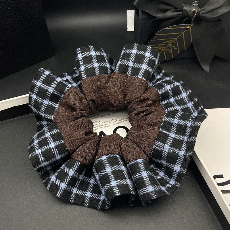 Spring and Autumn new style contrast color checkered patchwork large elastic band for women Korean style elegant Hair bundle
Spring and Autumn new style contrast color checkered patchwork large elastic band for women Korean style elegant Hair bundle