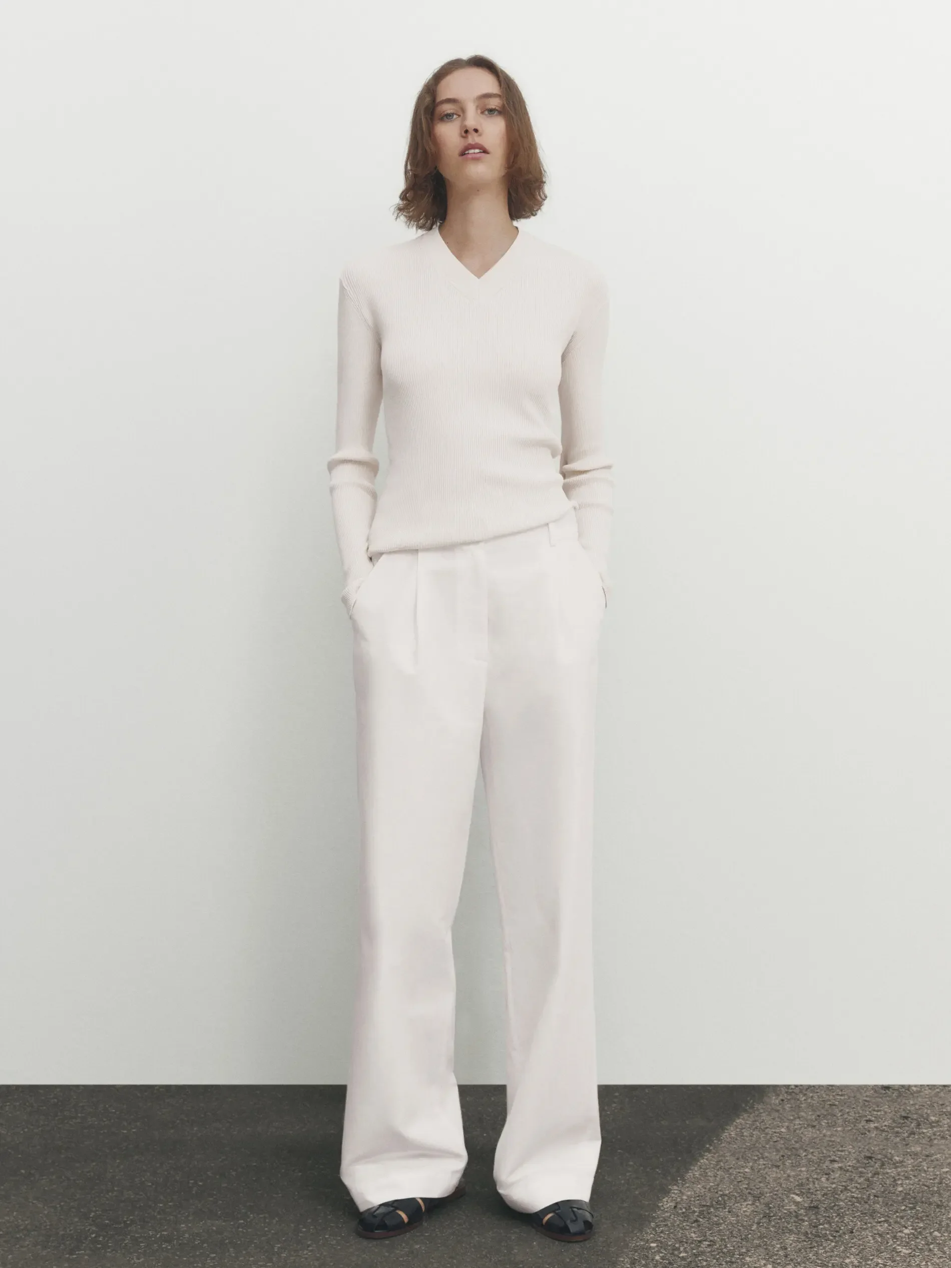 Ethereal costume 2024 new style of French sweet lady commuter style twist knit crewneck sweater sweater
Ethereal costume 2024 new style of French sweet lady commuter style twist knit crewneck sweater sweater