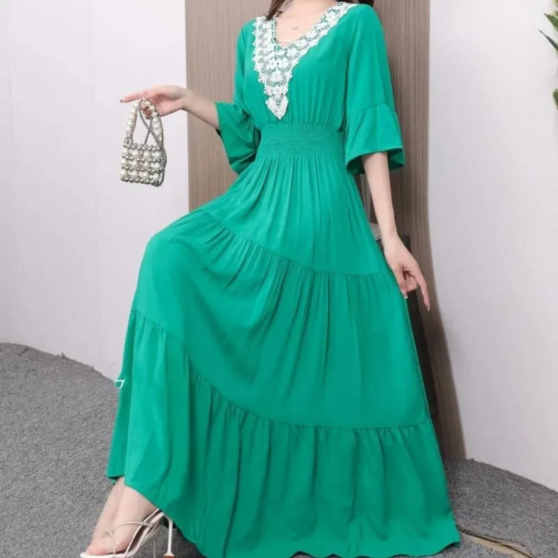 New Summer Vintage V-Neck Ruffle Dress Women's Elegant Loose Cotton Floral Long Plus Size Bohemian Dresses
New Summer Vintage V-Neck Ruffle Dress Women's Elegant Loose Cotton Floral Long Plus Size Bohemian Dresses