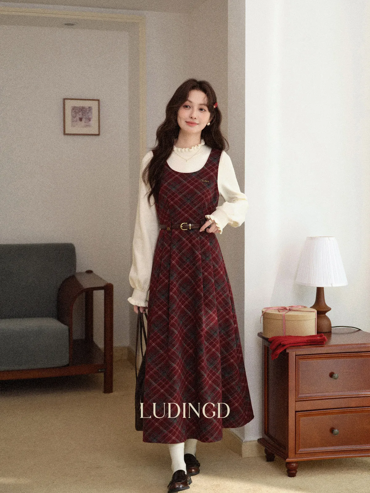 ALXNAN Plus Size Women's Red Plaid Suspender Dress Winter Autumn Party Vintage Elegant Sleeveless Dresses Sold Separately D59611
ALXNAN Plus Size Women's Red Plaid Suspender Dress Winter Autumn Party Vintage Elegant Sleeveless Dresses Sold Separately D59611