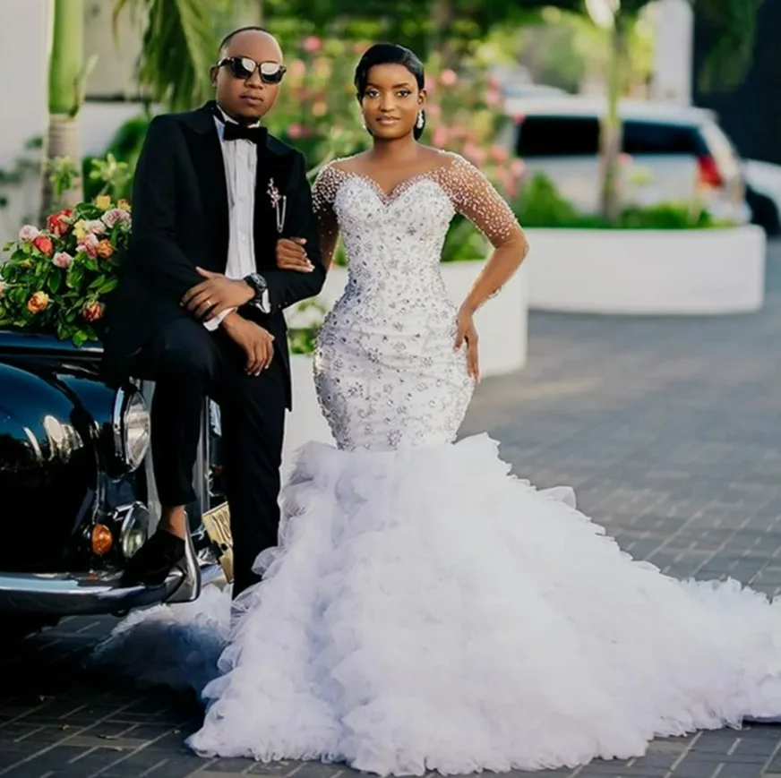 Customized Luxury Aso Ebi Crystals Mermaid Wedding Dress Vestidos De Novia Long Sleeves Tiers Tulle Garden Bridal Gowns
Customized Luxury Aso Ebi Crystals Mermaid Wedding Dress Vestidos De Novia Long Sleeves Tiers Tulle Garden Bridal Gowns