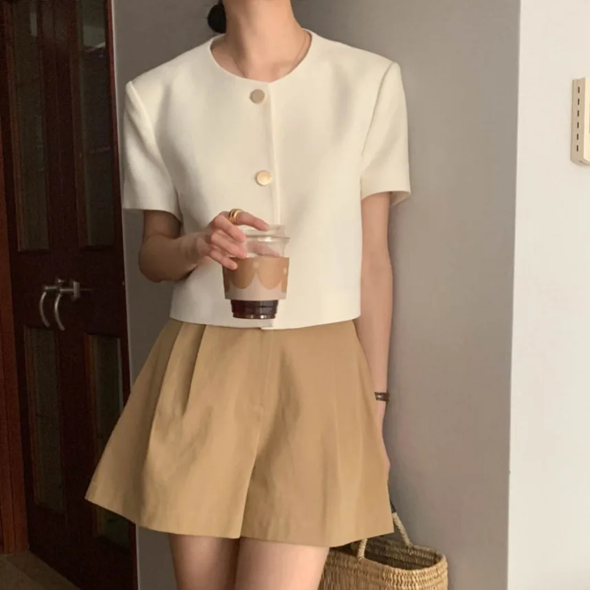 Versatile round Neck Single Button Small Fragrance Style Top Coat Korean Style Spring Autumn Winter Women's Fashion Sweater
Versatile round Neck Single Button Small Fragrance Style Top Coat Korean Style Spring Autumn Winter Women's Fashion Sweater
