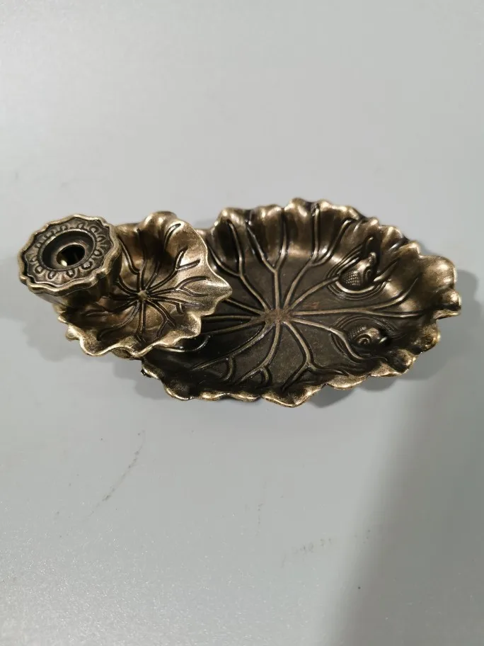 Alloy ancient creative carp lotus pond backflow incense burner home tea ceremony indoor sandalwood Zen wonderland viewing
Alloy ancient creative carp lotus pond backflow incense burner home tea ceremony indoor sandalwood Zen wonderland viewing