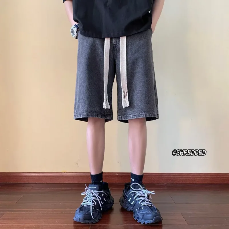 Summer Men's Straight Drawstring Elastic Waist Jeans Shorts Fashion Versatile New Summer Elastic Waist Denim Shorts
Summer Men's Straight Drawstring Elastic Waist Jeans Shorts Fashion Versatile New Summer Elastic Waist Denim Shorts
