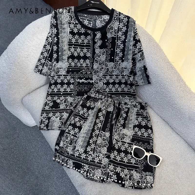 Heavy Industry Retro Full-flower Printed Beaded Short-sleeved T-shirt Set Summer Fashion Loose Top And Shorts 2-piece Suit Women
Heavy Industry Retro Full-flower Printed Beaded Short-sleeved T-shirt Set Summer Fashion Loose Top And Shorts 2-piece Suit Women