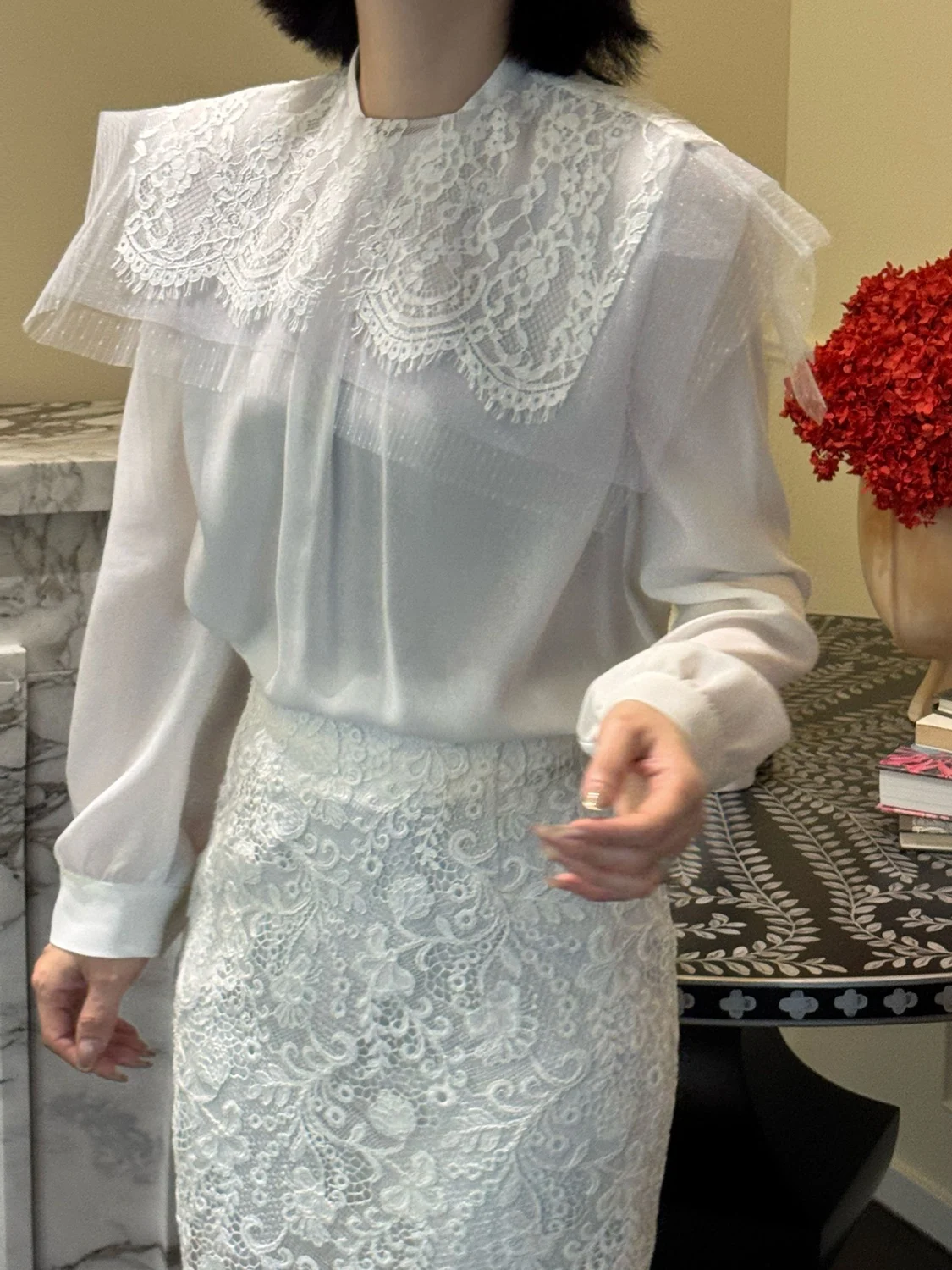 Yuan Yiling Lace Knitted Short Fashion Casual Black Ladies' Shawl Spring Summer Elegant Polyester Spandex Wrap Versatile Acce...
Yuan Yiling Lace Knitted Short Fashion Casual Black Ladies' Shawl Spring Summer Elegant Polyester Spandex Wrap Versatile Acce...