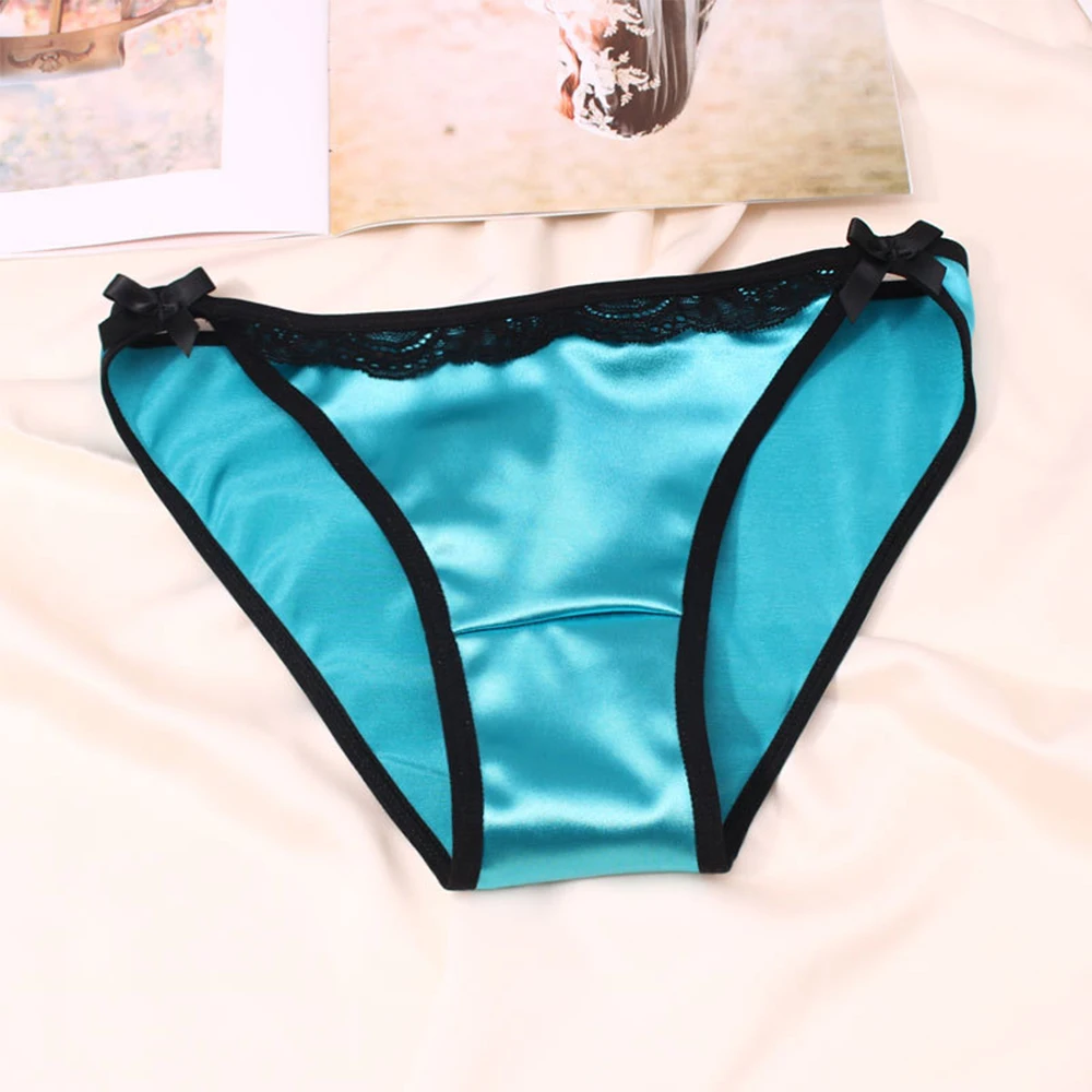 Women Ice Silk Satin Panties Oil Shiny G-String Soft Solid Thong Bow Thin Lingerie Casual Underwear Simple Knickers Lace Briefs
Women Ice Silk Satin Panties Oil Shiny G-String Soft Solid Thong Bow Thin Lingerie Casual Underwear Simple Knickers Lace Briefs