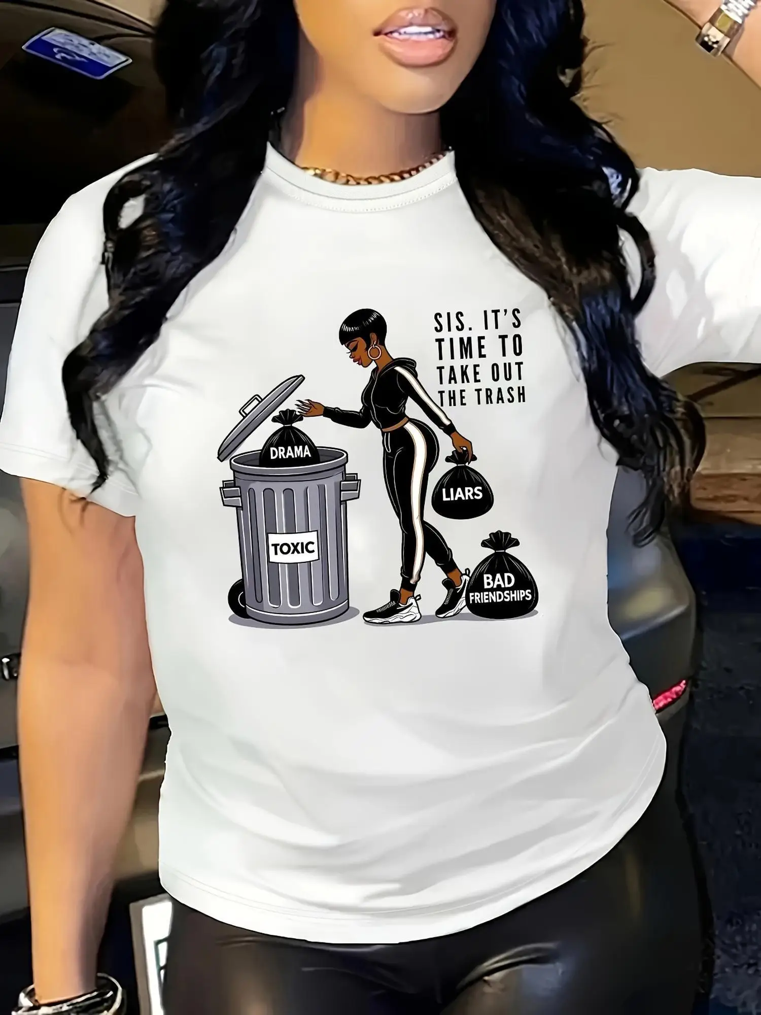 Женская белая футболка с круглым вырезом и рисунком «Time to Take Out the Trash» — повседневная одежда с короткими рукавами, стандартный крой, весенне-летняя одежда
Женская белая футболка с круглым вырезом и рисунком «Time to Take Out the Trash» — повседневная одежда с короткими рукавами, стандартный крой, весенне-летняя одежда