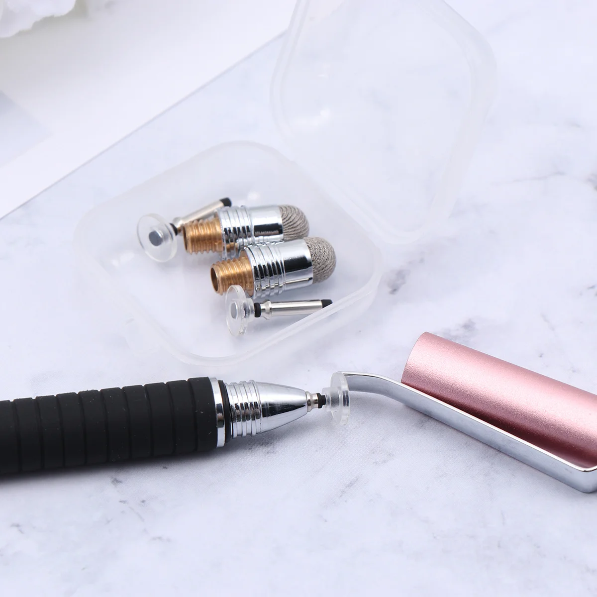 5Pcs Capacitive Stylus Pen Set Metal Touch Screen Double-End Writing Tool 2-in-1 Smooth Handheld for Phones Tablets Handwriting 
5Pcs Capacitive Stylus Pen Set Metal Touch Screen Double-End Writing Tool 2-in-1 Smooth Handheld for Phones Tablets Handwriting