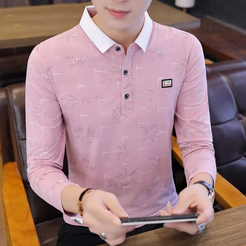 Мужская рубашка-поло с длинным рукавом в корейском стиле, приталенного кроя, с воротником-стойкой, осенняя повседневная модель больших размеров для молодежи.
Мужская рубашка-поло с длинным рукавом в корейском стиле, приталенного кроя, с воротником-стойкой, осенняя повседневная модель больших размеров для молодежи. 