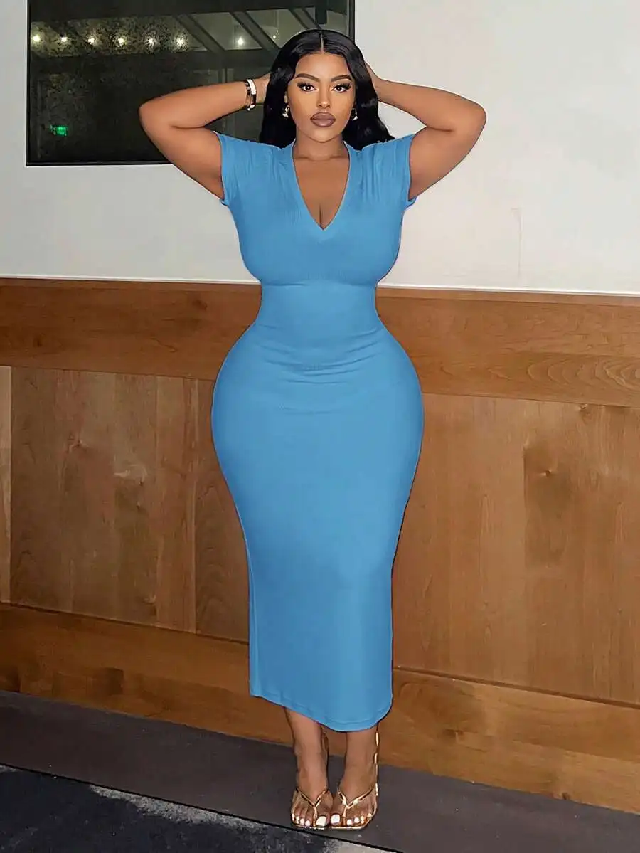 Women Plus Size V-Neck Short Sleeve Bodycon Midi Dress
Women Plus Size V-Neck Short Sleeve Bodycon Midi Dress