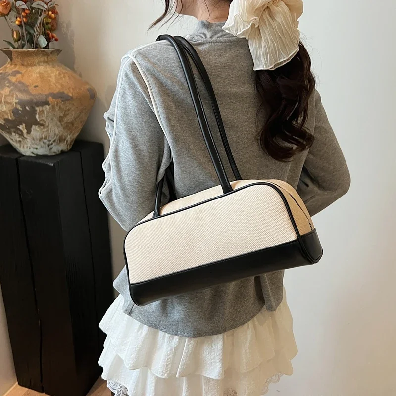Minimalist Vintage Diaper Bag Women Crossbody Messenger Bag Luxury Designer Handbag Elegant Leather Large Capacity Tote Bag
Minimalist Vintage Diaper Bag Women Crossbody Messenger Bag Luxury Designer Handbag Elegant Leather Large Capacity Tote Bag