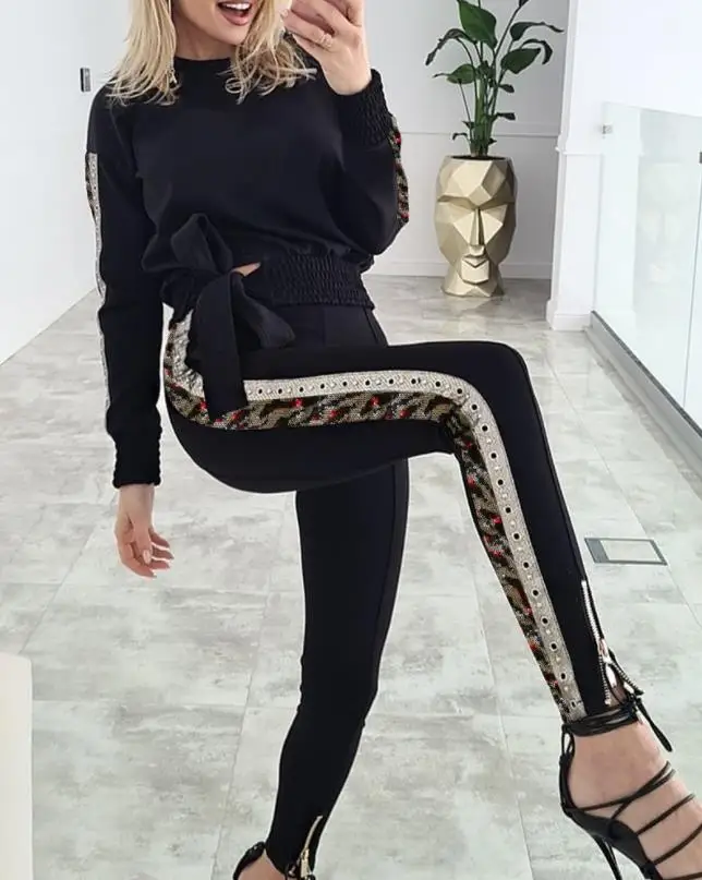 Women's Fashion and Casual Two piece Set 2024 Spring/Summer New Long sleeved O-neck Top and Contrast Sequin Pants Set
Women's Fashion and Casual Two piece Set 2024 Spring/Summer New Long sleeved O-neck Top and Contrast Sequin Pants Set