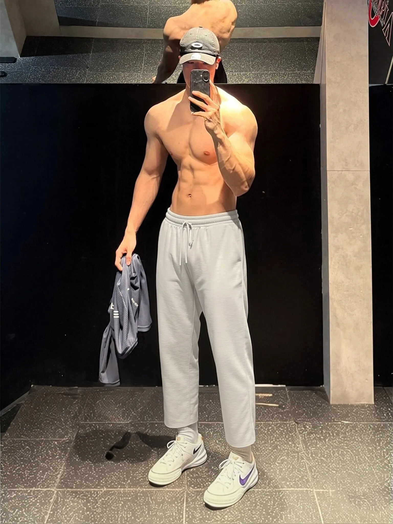 Gray Nine-Tenths Fitness Sports Pants Men's Summer Training Straight Leg Basketball Casual Sweatpants Loose Elastic Waist
Gray Nine-Tenths Fitness Sports Pants Men's Summer Training Straight Leg Basketball Casual Sweatpants Loose Elastic Waist
