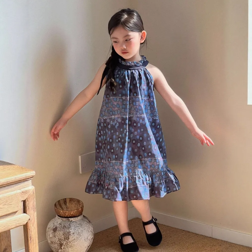 2026 New Summer Toddler Girls Blue Floral Dress Sleeveless A-Line Vest Dress for Small & Medium Children for 110-140cm
2026 New Summer Toddler Girls Blue Floral Dress Sleeveless A-Line Vest Dress for Small & Medium Children for 110-140cm