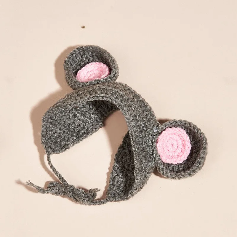 Hand-knitted Pet Hat Cute Disguise Little Mouse Pet Headdress Wool Knitted Dog Suitable for Small Dogs and Cats To Take Pictures
Hand-knitted Pet Hat Cute Disguise Little Mouse Pet Headdress Wool Knitted Dog Suitable for Small Dogs and Cats To Take Pictures