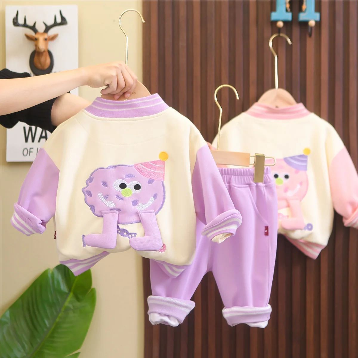 Girls Clothes Sets Spring Autumn 2024 Children Cotton Jackets T-shirts Pants 3pcs Sports Suit For Baby Tracksuits Kids Outfits
Girls Clothes Sets Spring Autumn 2024 Children Cotton Jackets T-shirts Pants 3pcs Sports Suit For Baby Tracksuits Kids Outfits