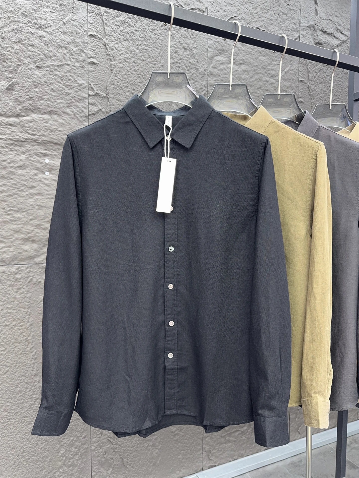 Svip Luxury 70% Lyocell 30% Linen Long Sve Casual irt Men's Faionable Collared Pure Color Breathable Comfortable Autum...
Svip Luxury 70% Lyocell 30% Linen Long Sve Casual irt Men's Faionable Collared Pure Color Breathable Comfortable Autum...