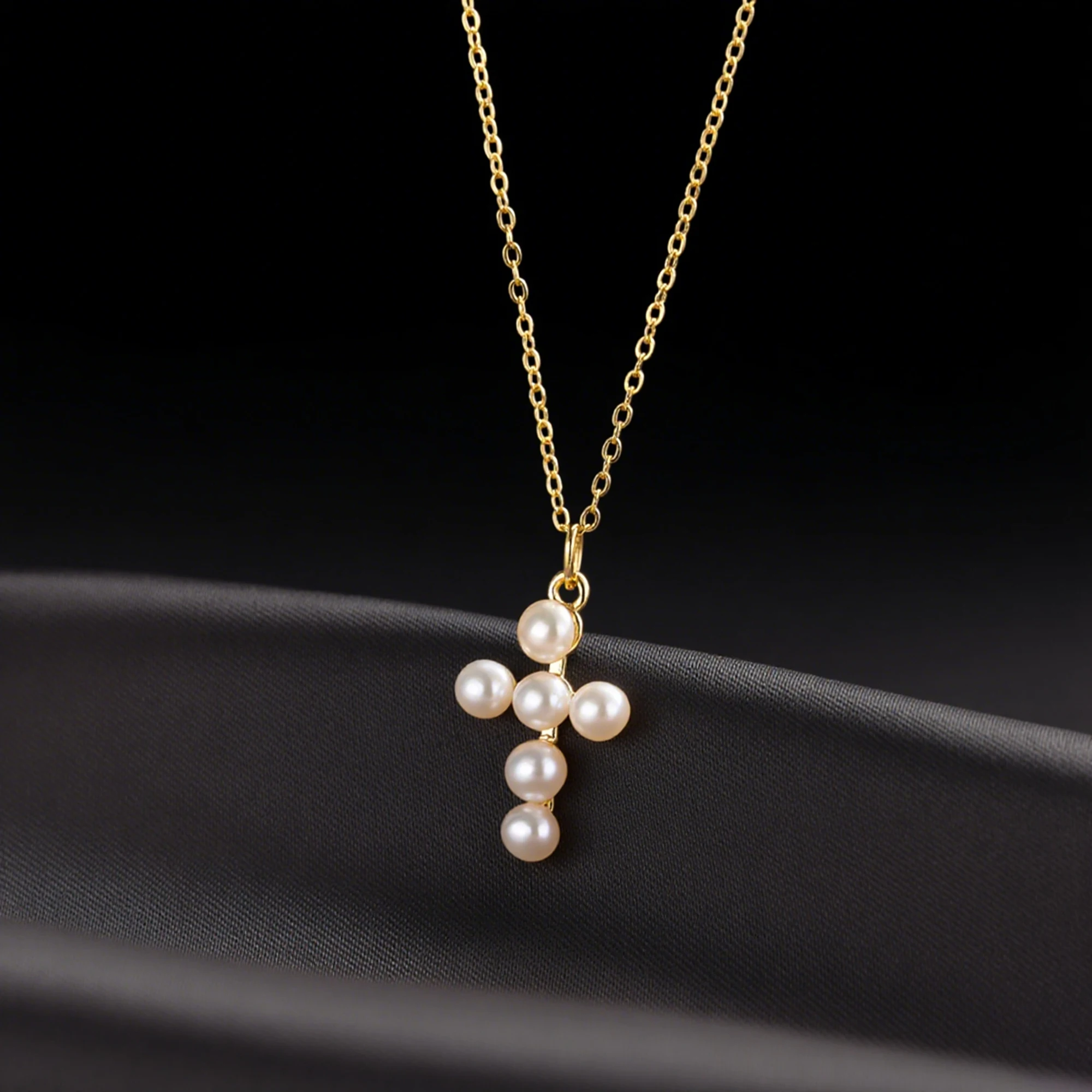 EFFIE QUEEN Elegant 925 Sterling Silver Pendant Necklace with 6pcs Natural Freshwater Pearls Timeless Jewelry for Women GPN78
EFFIE QUEEN Elegant 925 Sterling Silver Pendant Necklace with 6pcs Natural Freshwater Pearls Timeless Jewelry for Women GPN78