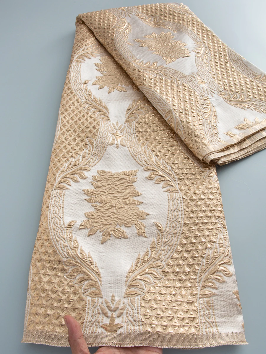 Kalume Luxury African Tulle Brocade Lace Fabric High Quality French Gilding Lace Fabric For Sew Cloth Diy Party Dress F3840
Kalume Luxury African Tulle Brocade Lace Fabric High Quality French Gilding Lace Fabric For Sew Cloth Diy Party Dress F3840