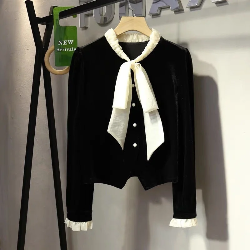 Женская бархатная блузка с длинным рукавом, завязками и бантом спереди, весна-осень, новая коллекция, высокое качество, на одной пуговице, модный топ
Женская бархатная блузка с длинным рукавом, завязками и бантом спереди, весна-осень, новая коллекция, высокое качество, на одной пуговице, модный топ