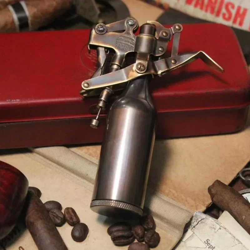 Handmade Brass Retro Style Mechanical Press One Button Kerosiene Lighter, High-end Creative Press Ignition, Collection Hobby
Handmade Brass Retro Style Mechanical Press One Button Kerosiene Lighter, High-end Creative Press Ignition, Collection Hobby
