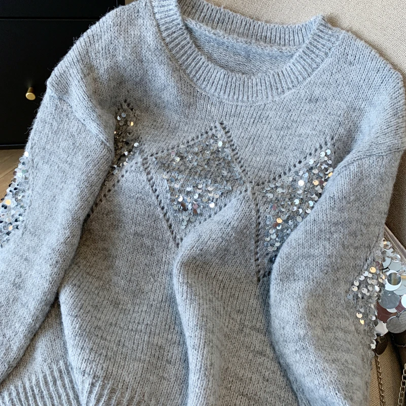 Korean White Sequined Sweater Women Fashion Streetwear Long Sleeve Knitted Pullovers Winter O Neck Knitwears Loose Jumpers
Korean White Sequined Sweater Women Fashion Streetwear Long Sleeve Knitted Pullovers Winter O Neck Knitwears Loose Jumpers