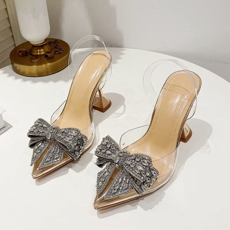 Women's Pointed Toe PVC Rhinestone Bow Decor Slingback Geometric Heel Pumps Elegant Party Footwear Drop Shipping Shoes Adies
Women's Pointed Toe PVC Rhinestone Bow Decor Slingback Geometric Heel Pumps Elegant Party Footwear Drop Shipping Shoes Adies